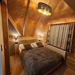 Aparthotel Skupniowy Uplaz 3*
