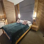Aparthotel Skupniowy Uplaz 3*