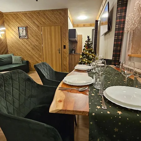Skupniowy Uplaz Lägenhetshotell 3*